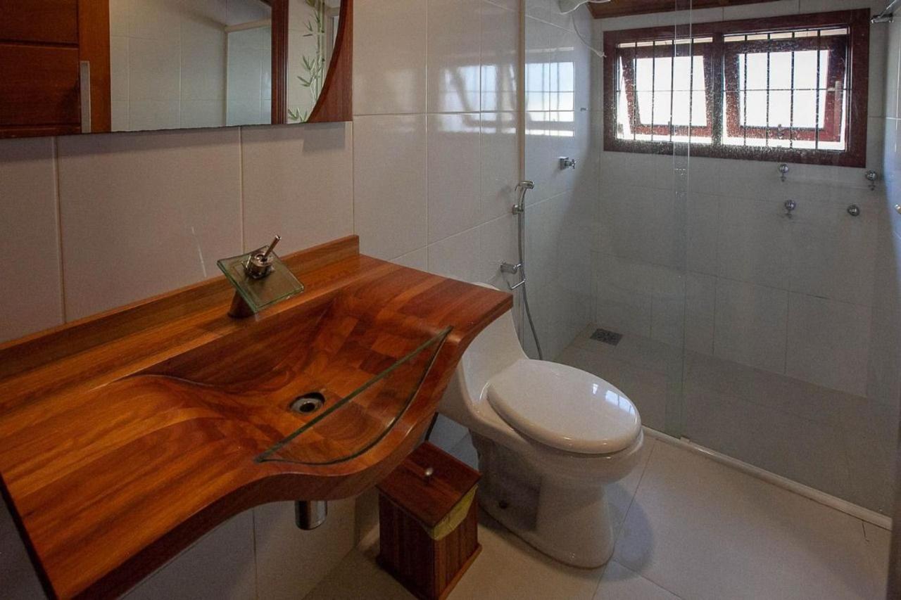Moreira Casa Com Churrasqueira E Ar-Condicionado 우바투바 외부 사진