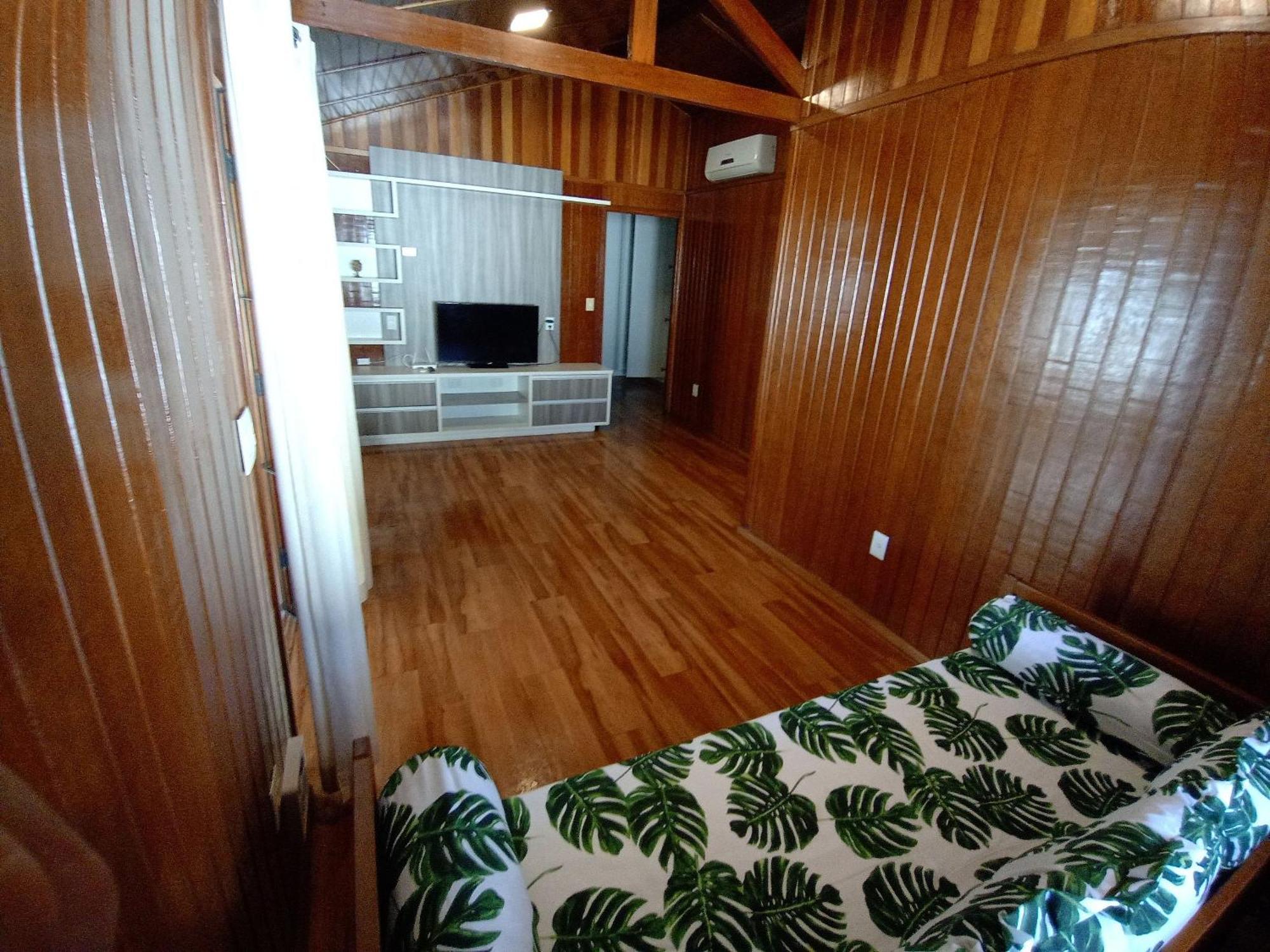 Moreira Casa Com Churrasqueira E Ar-Condicionado 우바투바 외부 사진