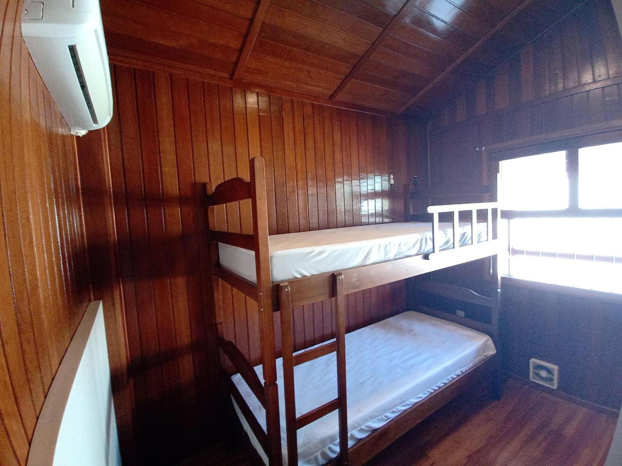 Moreira Casa Com Churrasqueira E Ar-Condicionado 우바투바 외부 사진
